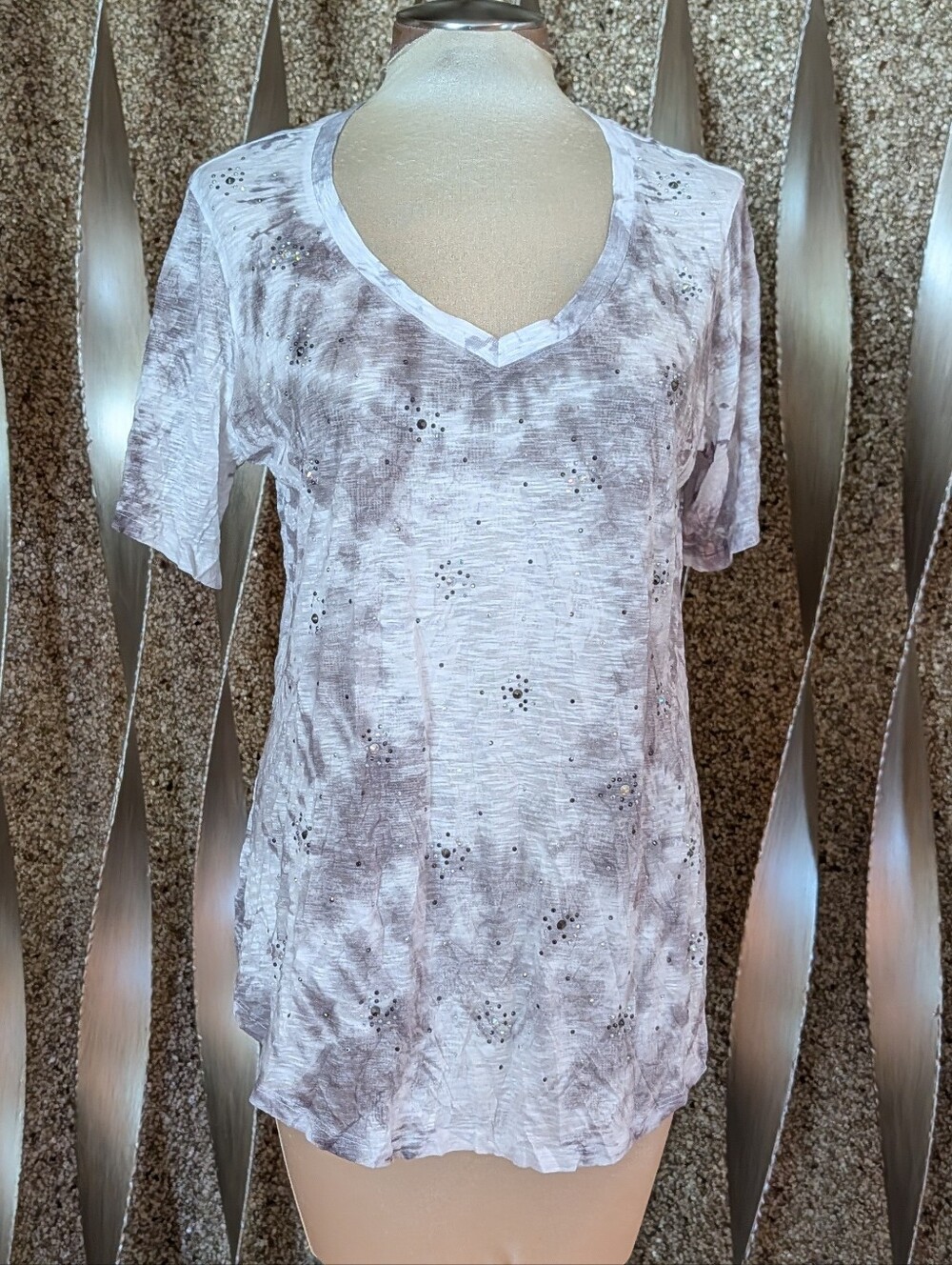 DAVID CLINE crinkle V neck tee XL